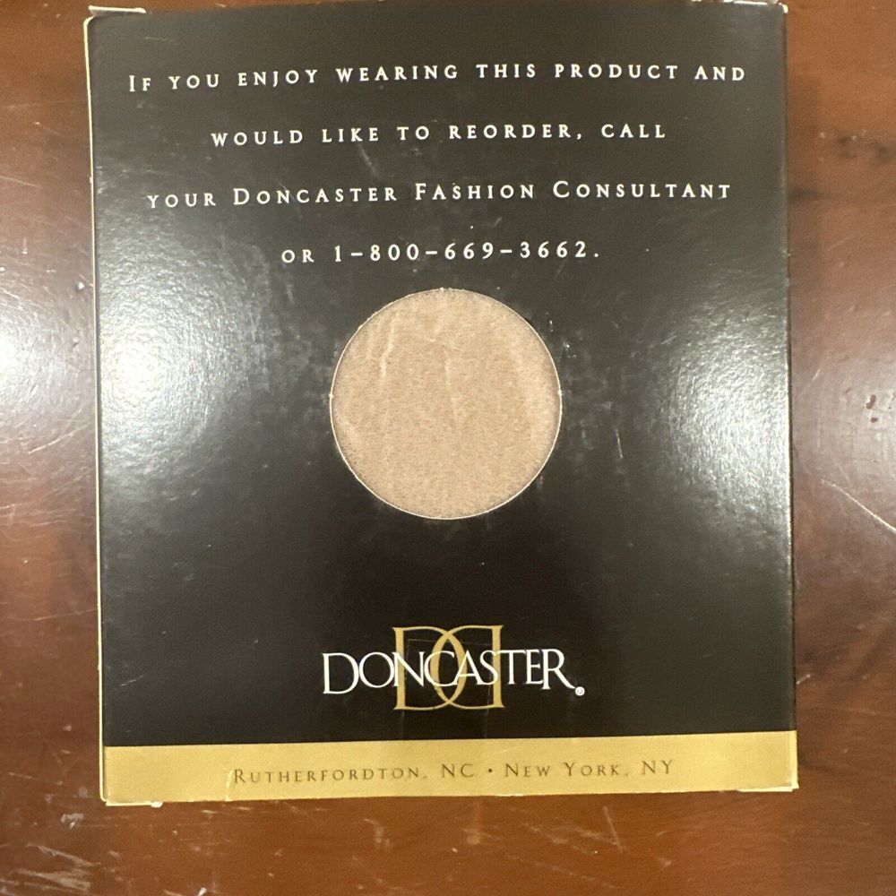 Doncaster Hosiery Pantyhose Size B Parchment Tan Color NWT  Vintage 90s‎ - Picture 2 of 5